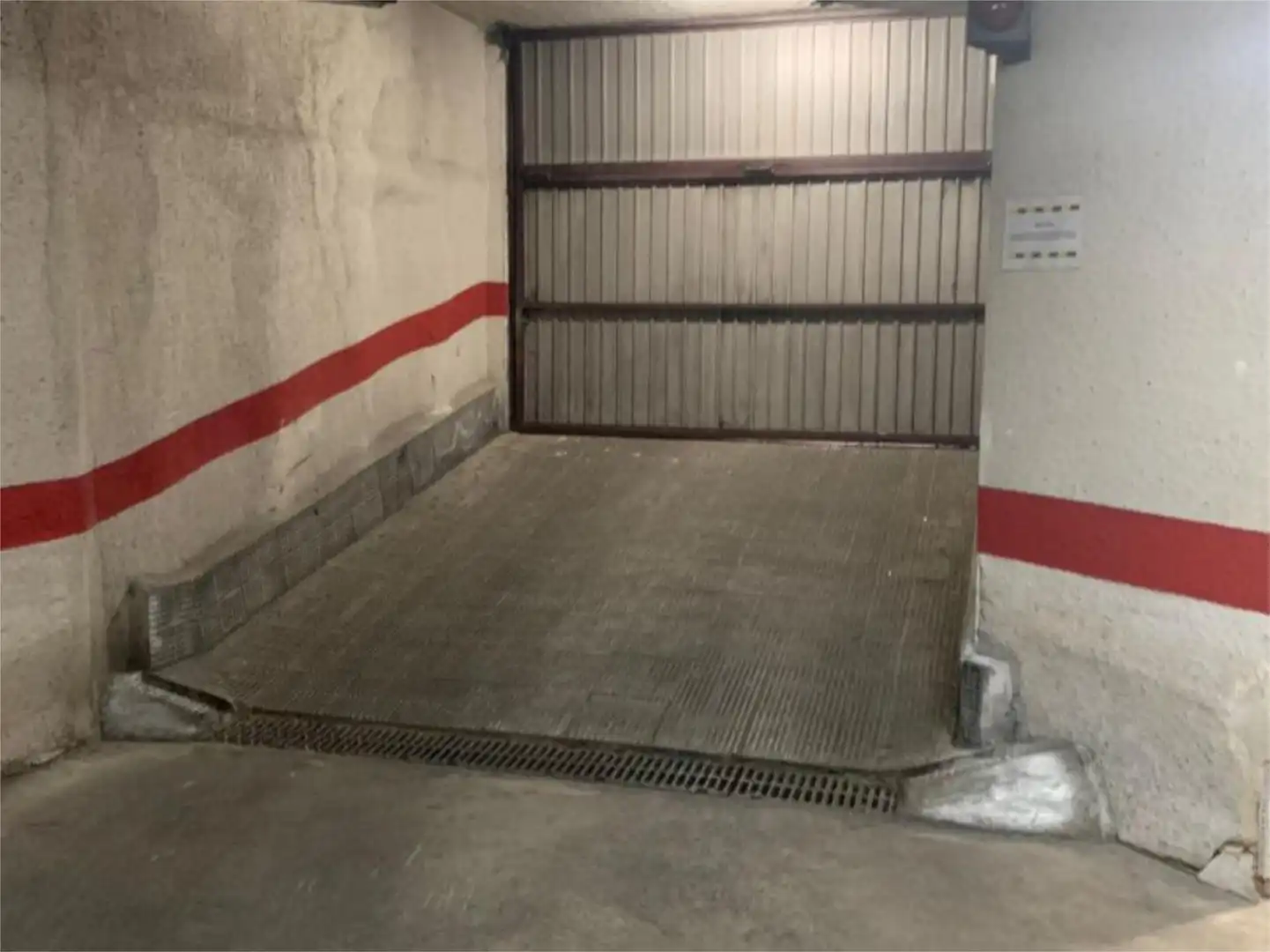 Garaje de alquiler en Calle de Amaniel, 1, Universidad - Malasaña Parking de Garaje de alquiler en Madrid