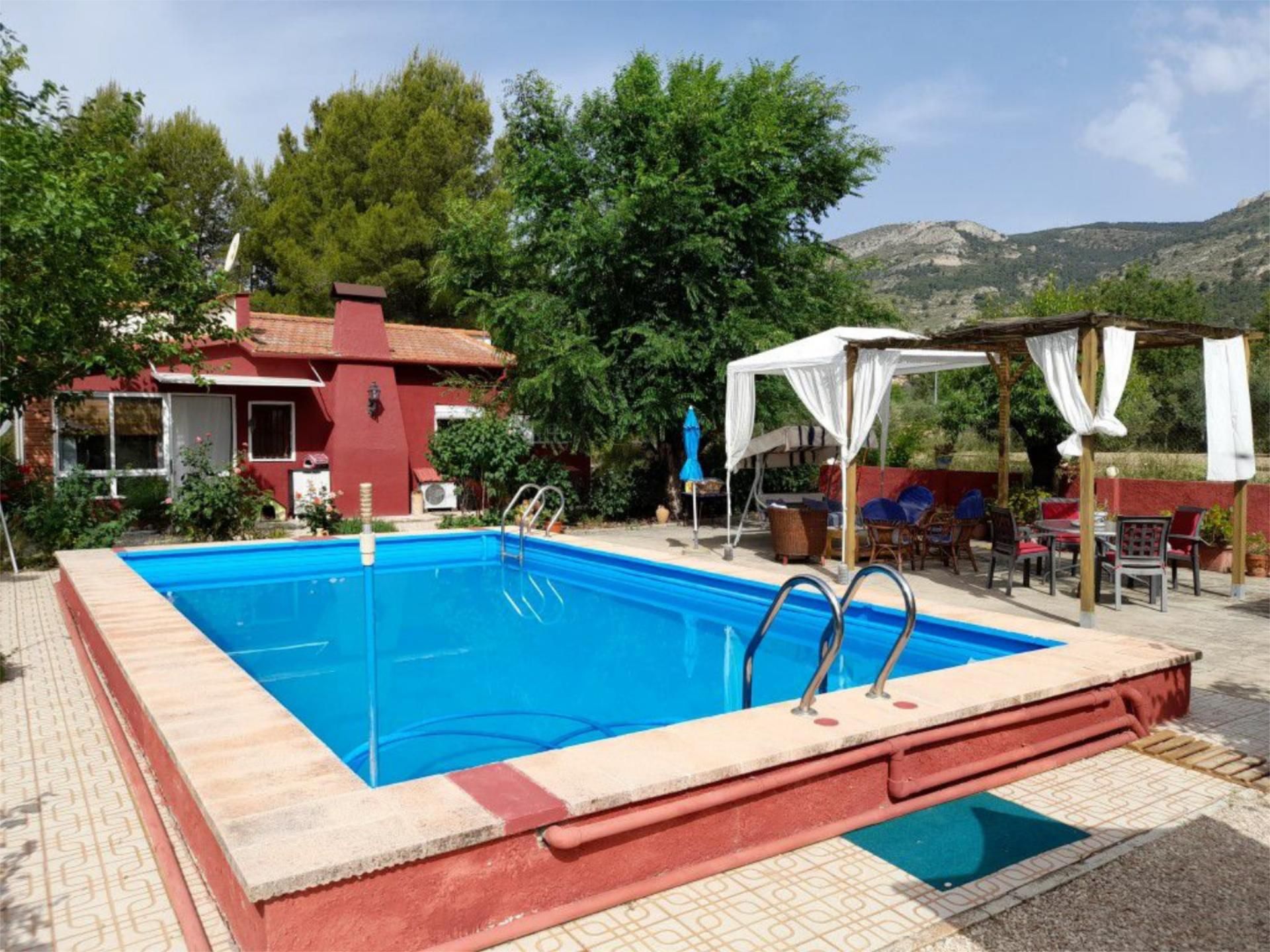 Schwimmbecken von Country house zum verkauf in San Vicente del Raspeig / Sant Vicent del Raspeig mit Klimaanlage, Privatgarten und Abstellraum