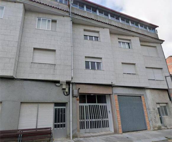 Piso en Venta en Maceda