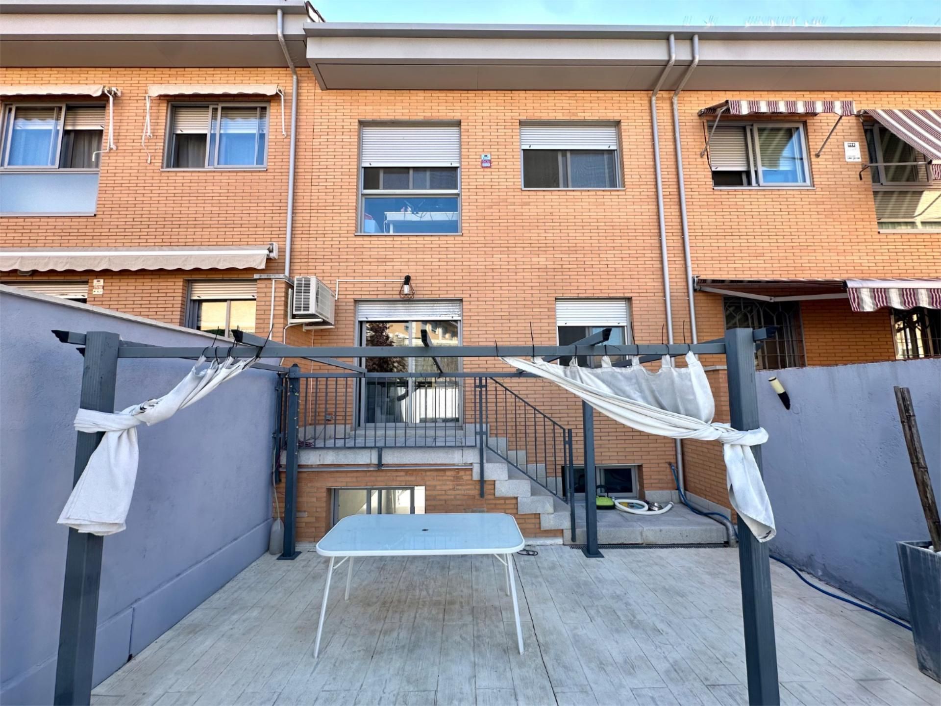 Terrassa de Casa o xalet en venda en Villalbilla amb Aire condicionat