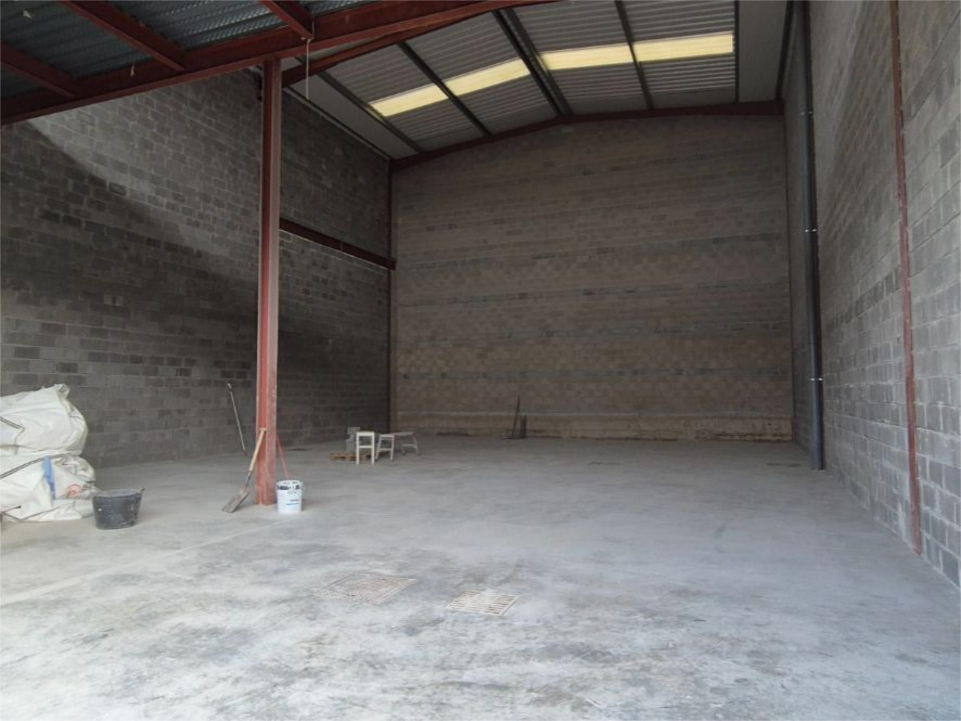 Nau industrial en venda en Torrelavega 