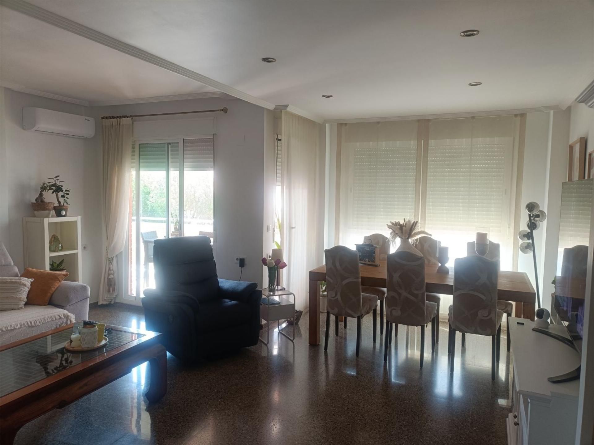 Living room of Flat for sale in Petrer  with Air Conditioner, Heating and Private garden