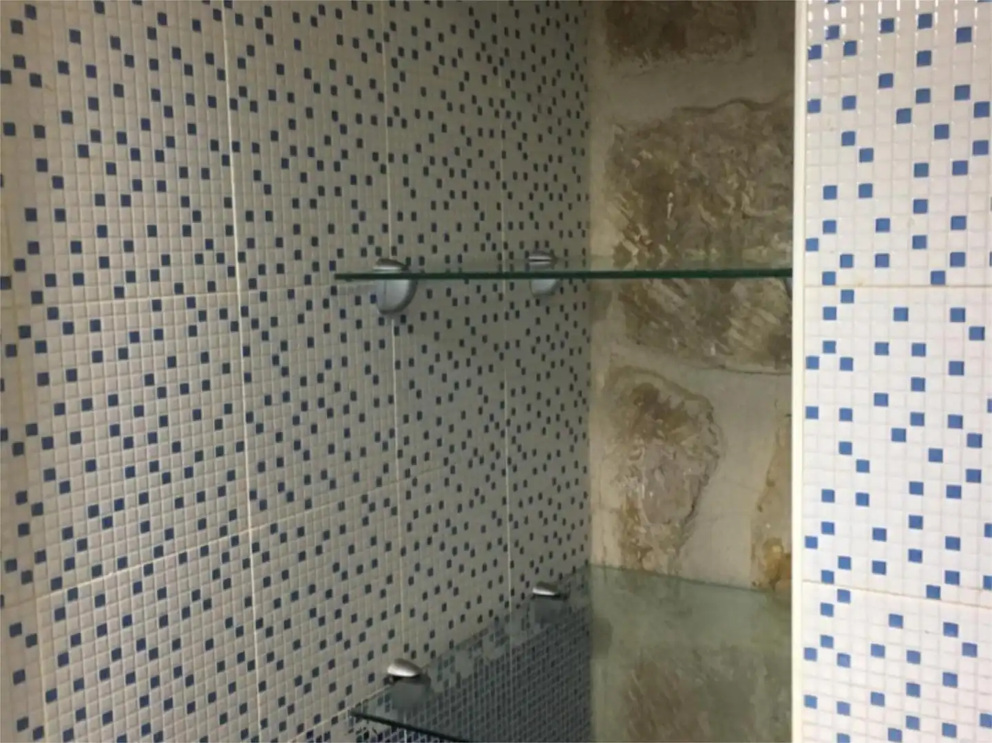 Baño de Apartamento de alquiler en Úbeda con Aire acondicionado, Calefacción y Parquet