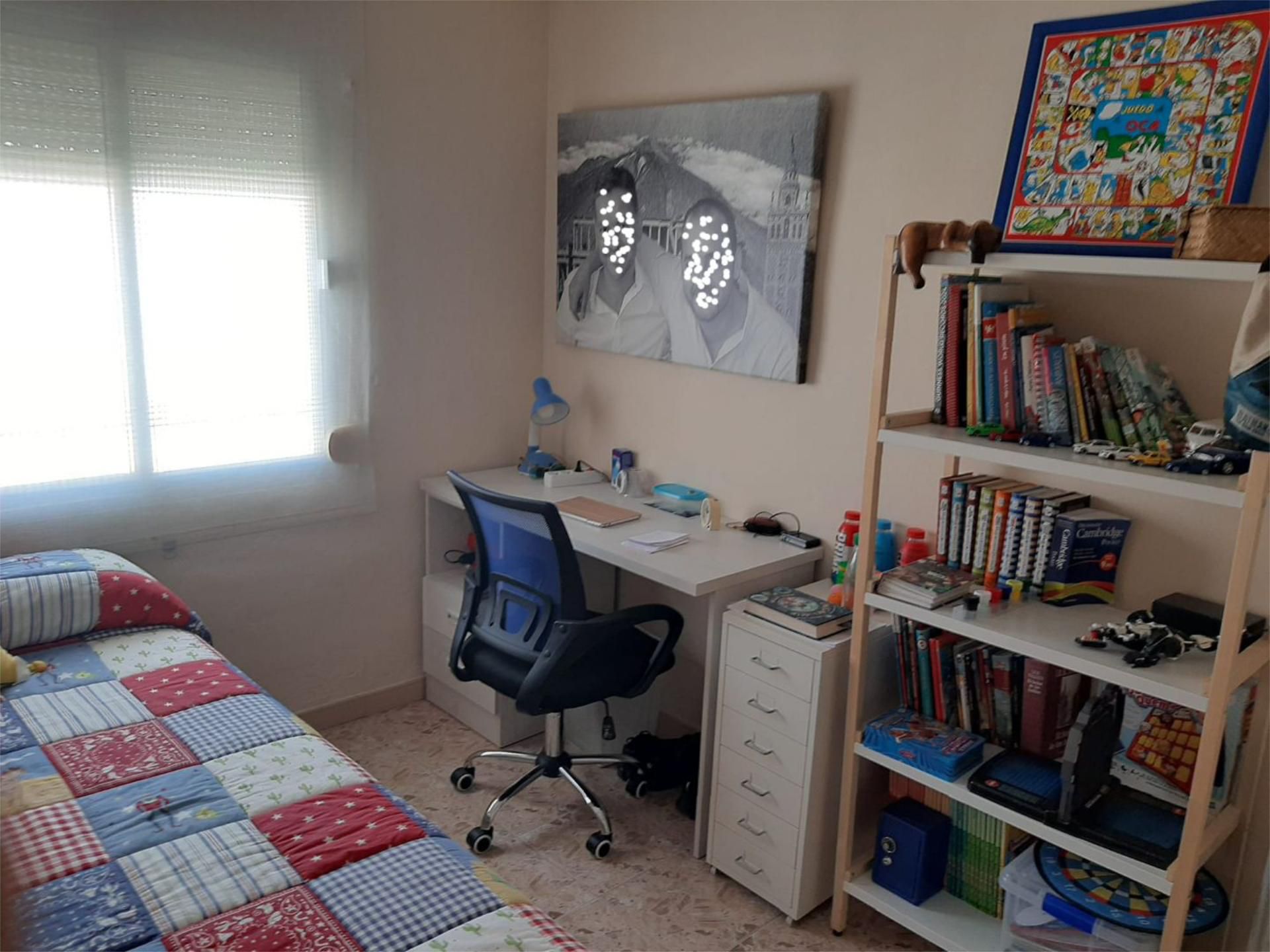 Bedroom of Flat to rent in  Sevilla Capital  with Air Conditioner and Terrace