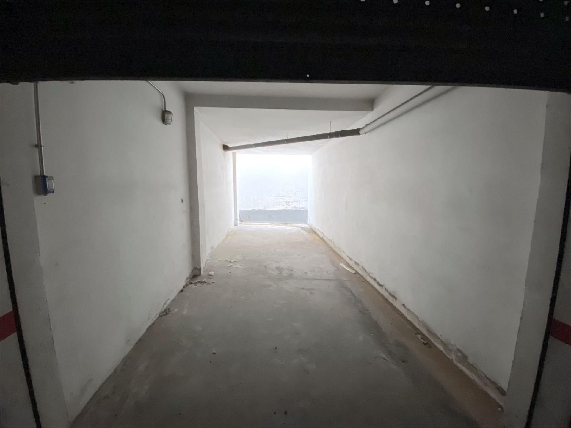 Garage for sale in Olot