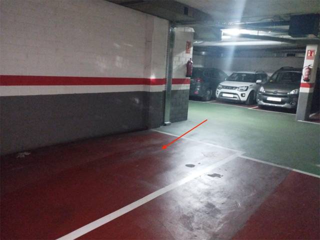 Garaje en Venta en Carrer del Repartidor, 6 en La Salut