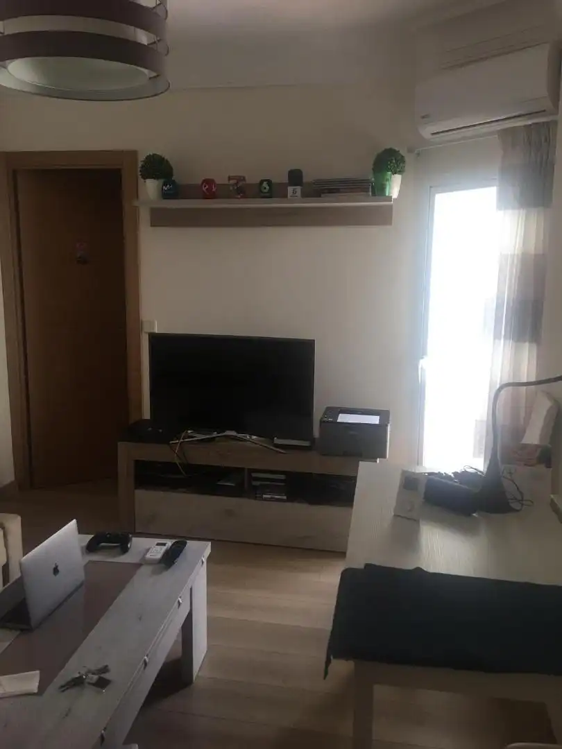 Room in Calle de Jerónima Llorente, 33, Bellas Vistas Living room of Flat for share in Madrid with Air Conditioner, Heating and Parquet flooring