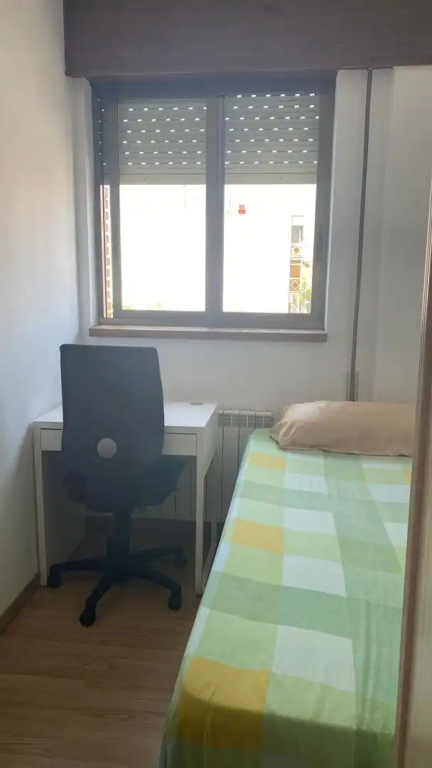 Schlafzimmer von Wohnung zur untervermieten in Fuenlabrada mit Klimaanlage, Heizung und Terrasse