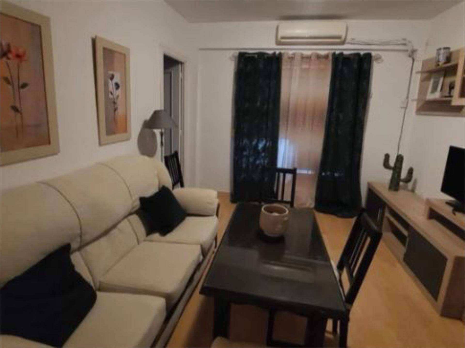 Sala d'estar de Pis per a compartir en Mérida amb Aire condicionat i Moblat