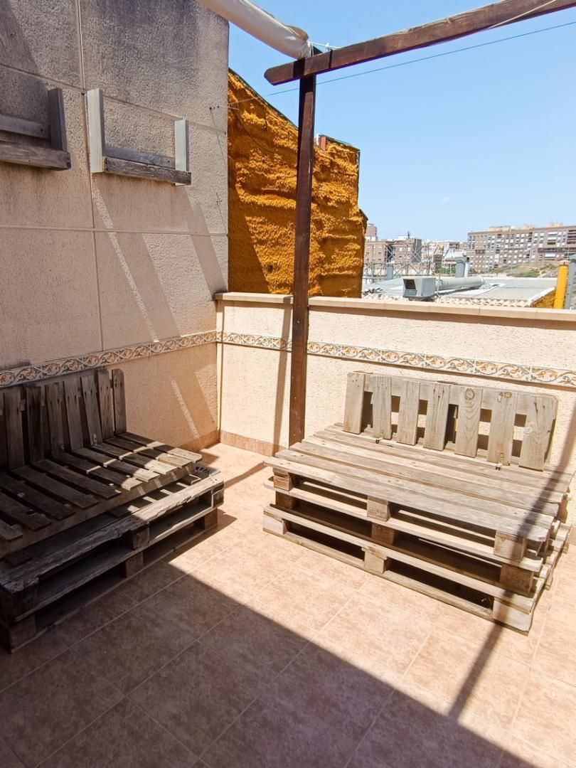 Flat to rent in Plaza de la Merced, 9, Casco Antiguo
