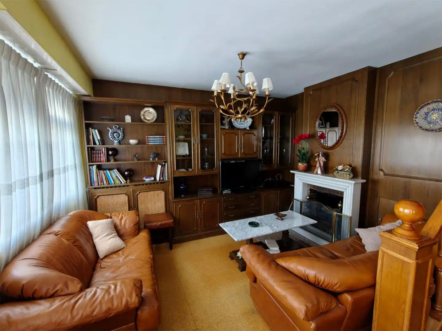 Room in Rúa Lamas de Prado, 123, Residencia - Abella Room in Rúa Lamas de Prado, 123, Residencia - Abella