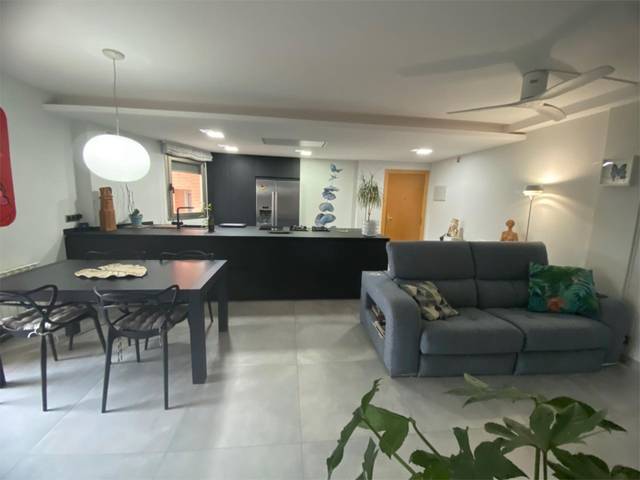Dúplex en Venta en Plaça Bages, 2 en Poble Nou