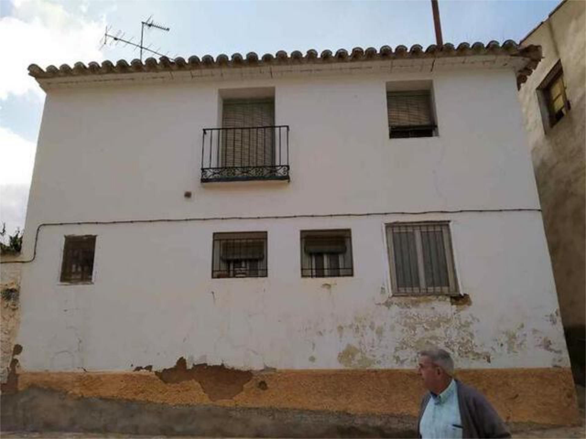 Vista exterior de Casa o xalet en venda en Aguilón amb Jardí privat i Moblat