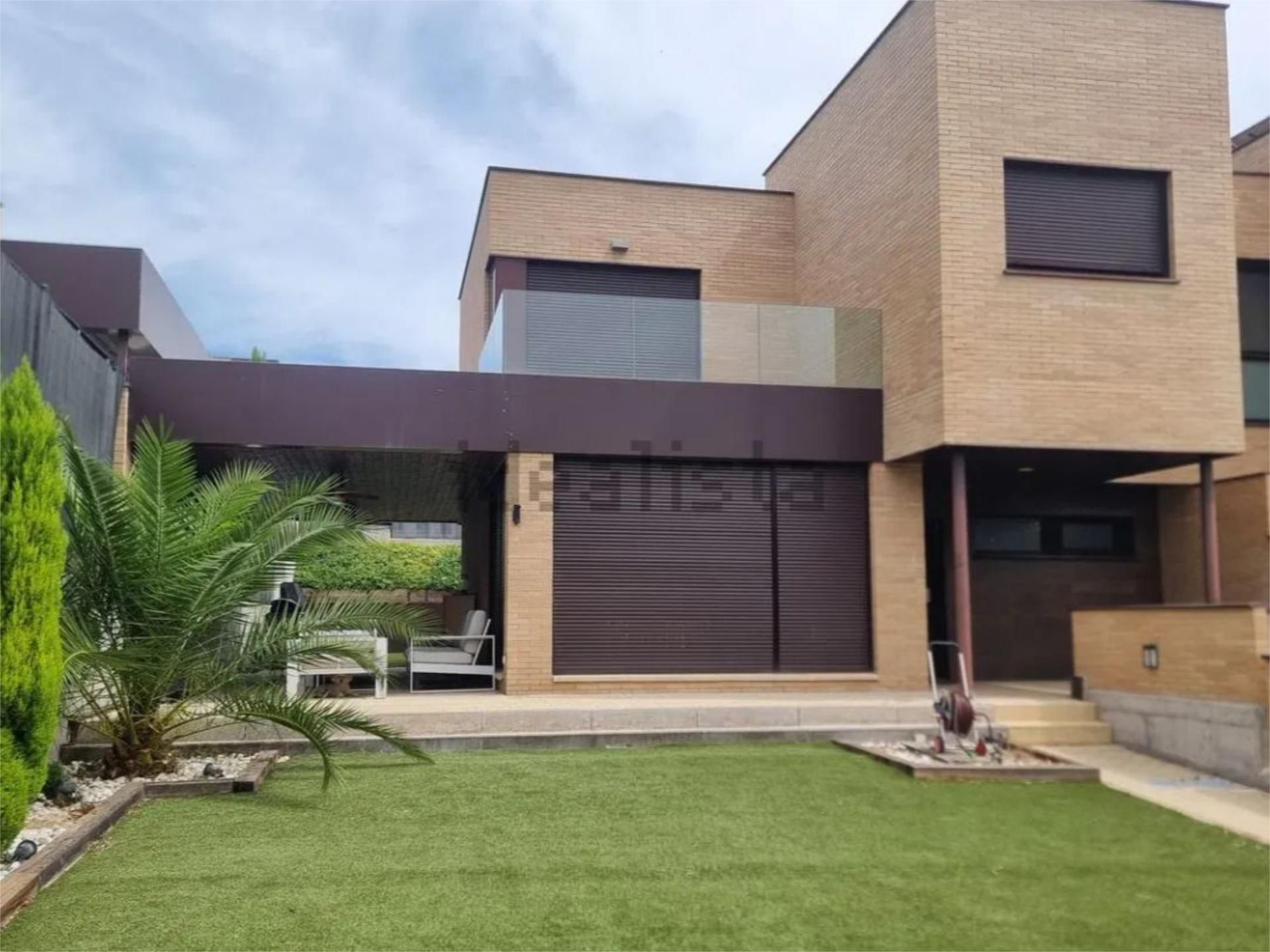 Jardí de Casa o xalet en venda en Torrelodones amb Aire condicionat, Calefacció i Jardí privat