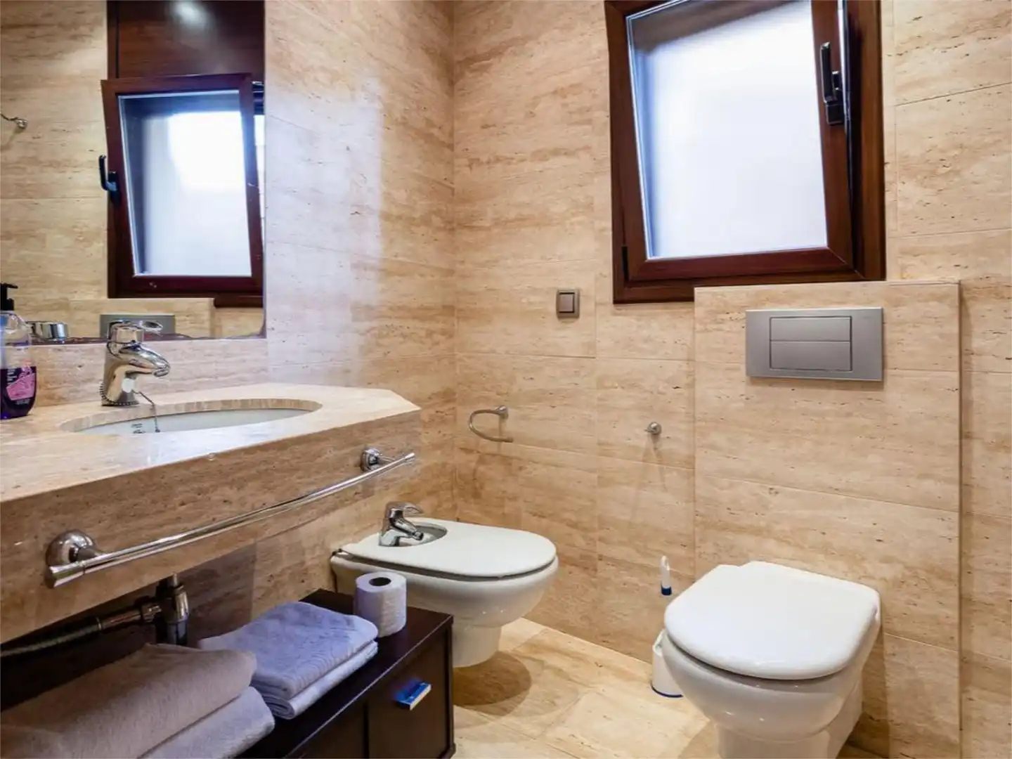 Finca rústica de alquiler en Carrer Hongria, 1, Canyelles Baño de Finca rústica de alquiler en Lloret de Mar con Aire acondicionado, Calefacción y Jardín privado