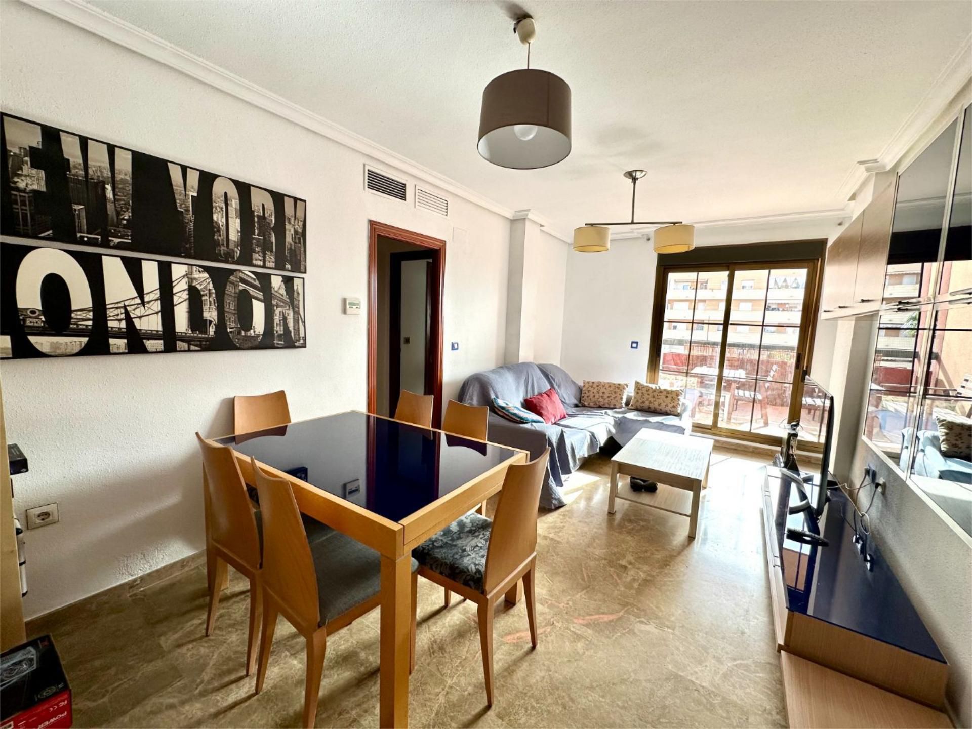 Sala de estar de Piso en venta en Roquetas de Mar con Aire acondicionado, Terraza y Piscina