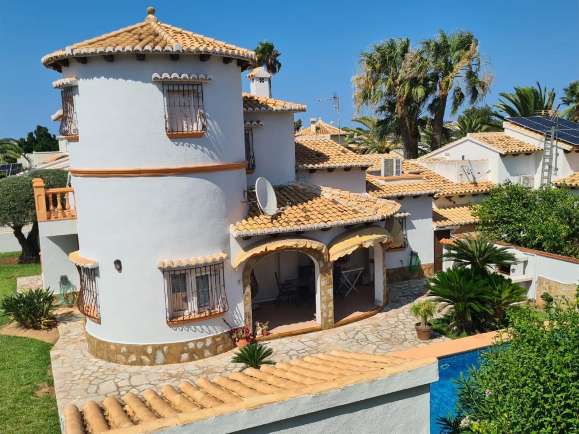 Vista exterior de Casa o xalet en venda en El Verger amb Aire condicionat, Terrassa i Piscina