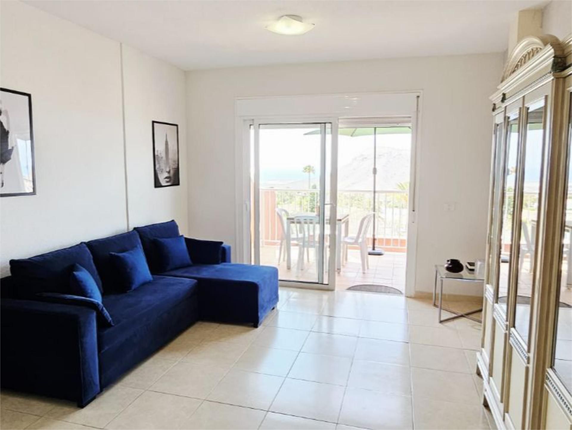 Sala d'estar de Apartament en venda en Arona amb Terrassa i Piscina
