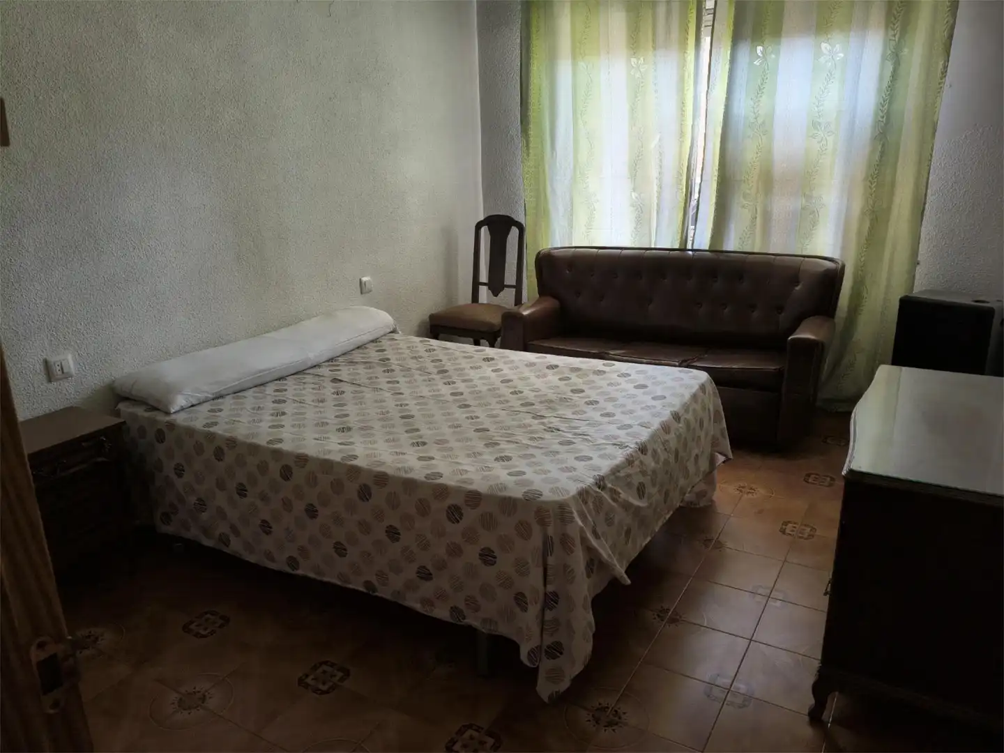 Habitación de Piso para compartir en Arenas de San Pedro con Amueblado, Lavadora y Microondas