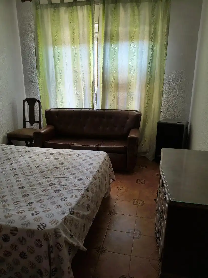 Habitación de Piso para compartir en Arenas de San Pedro con Amueblado, Lavadora y Microondas