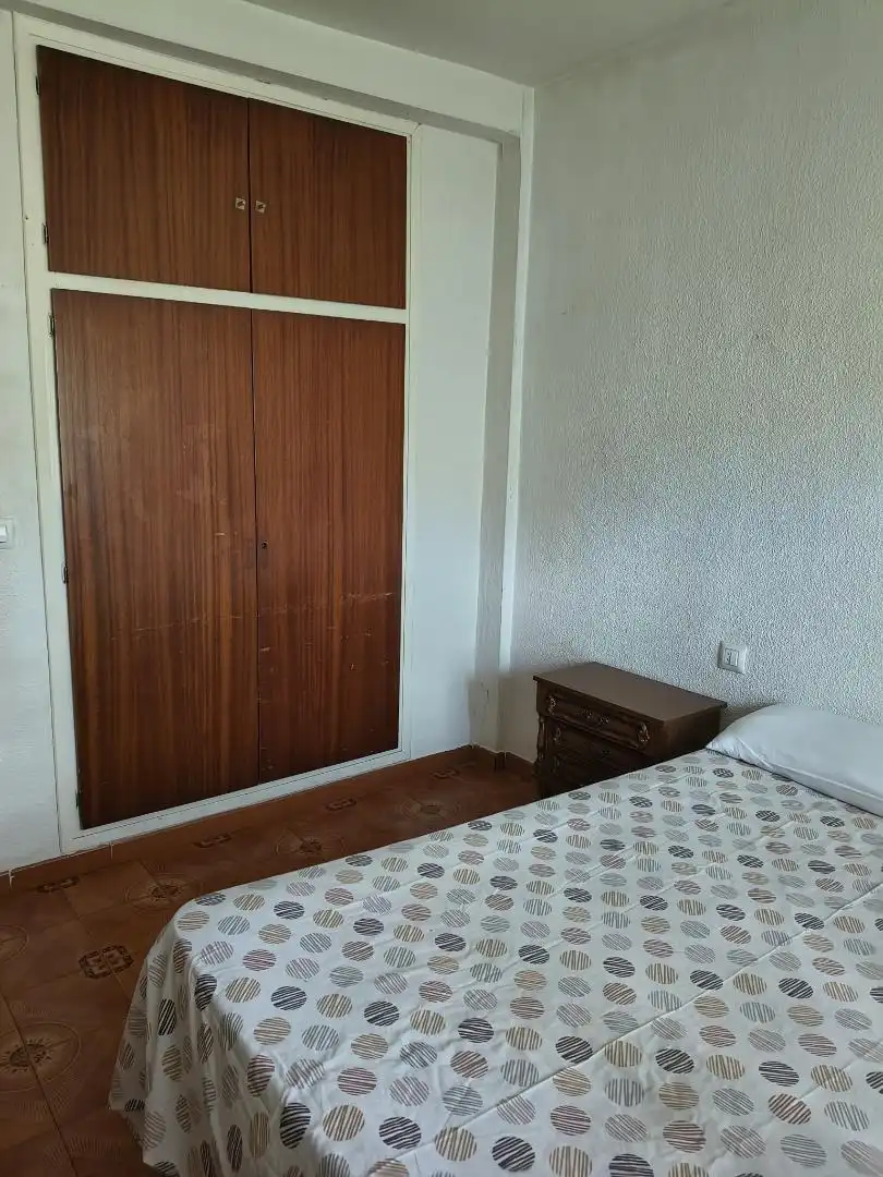 Habitación de Piso para compartir en Arenas de San Pedro con Amueblado, Lavadora y Microondas
