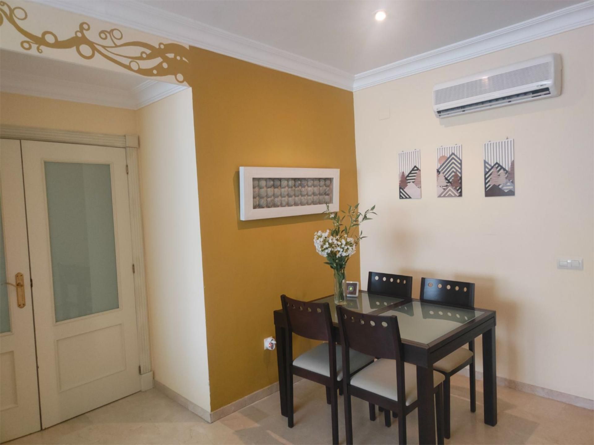 Dining room of Flat to rent in Montijo  with Air Conditioner, Heating and Furnished
