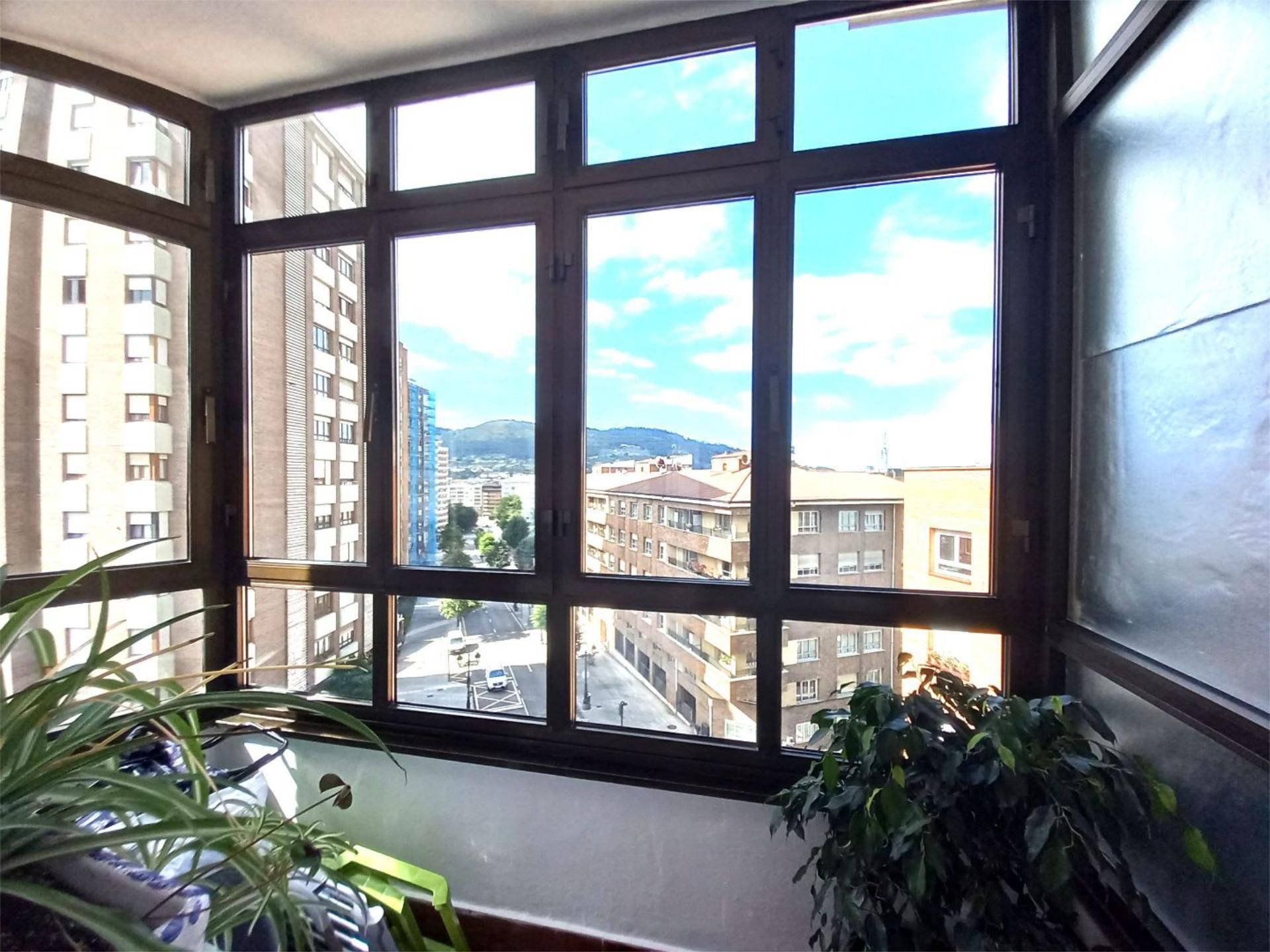 Exterior view of Flat for sale in Oviedo   with Terrace and Balcony