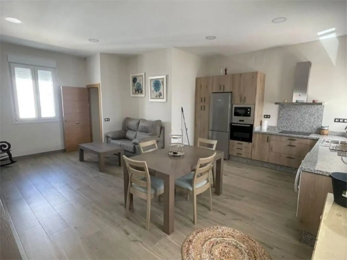 Casa adosada en venta en Calle Silla, 77, Campillos Comedor de Casa adosada en venta en Campillos con Aire acondicionado y Terraza