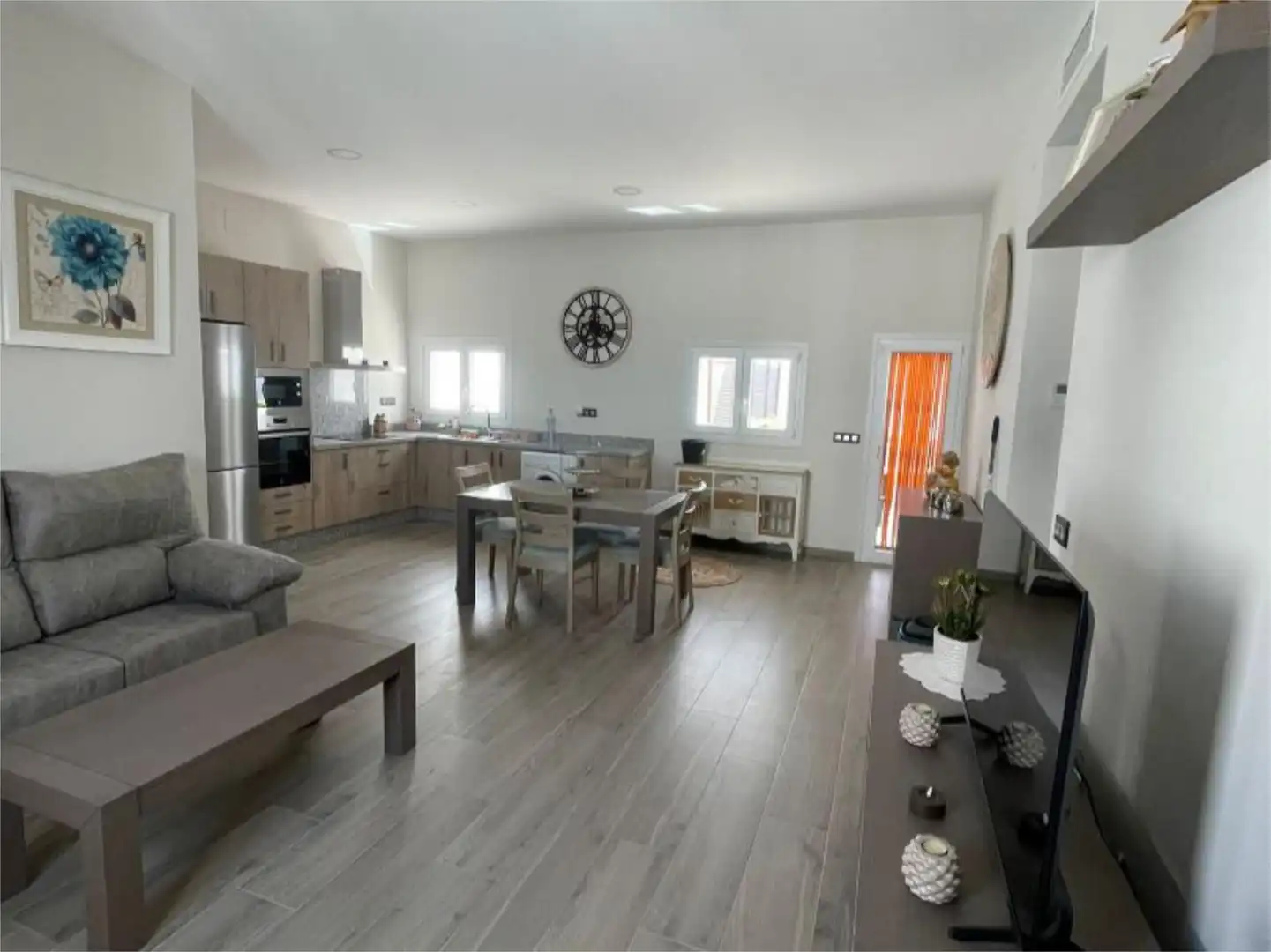 Casa adosada en venta en Calle Silla, 77, Campillos Cocina de Casa adosada en venta en Campillos con Aire acondicionado y Terraza
