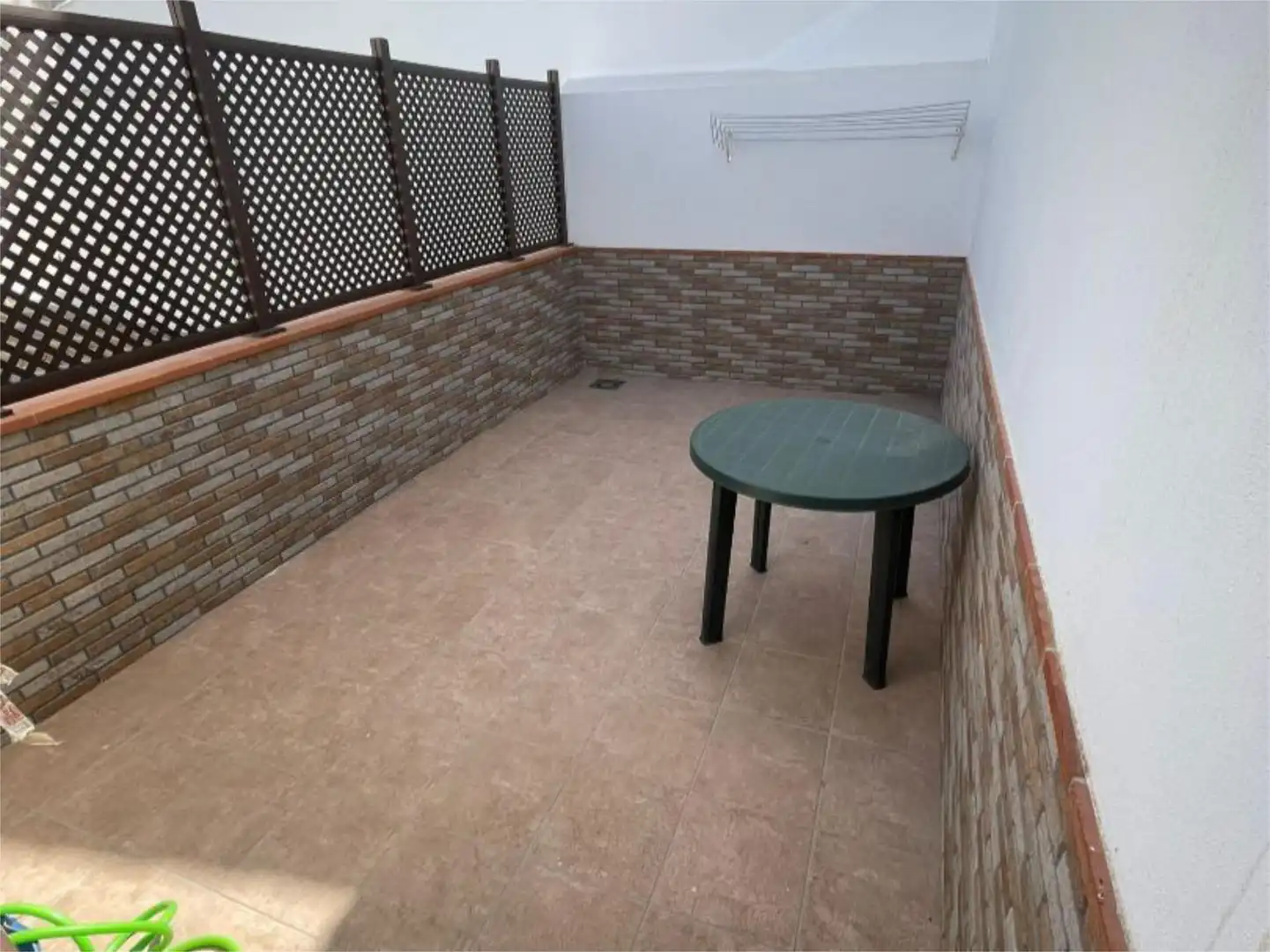 Casa adosada en venta en Calle Silla, 77, Campillos Terraza de Casa adosada en venta en Campillos con Aire acondicionado y Terraza