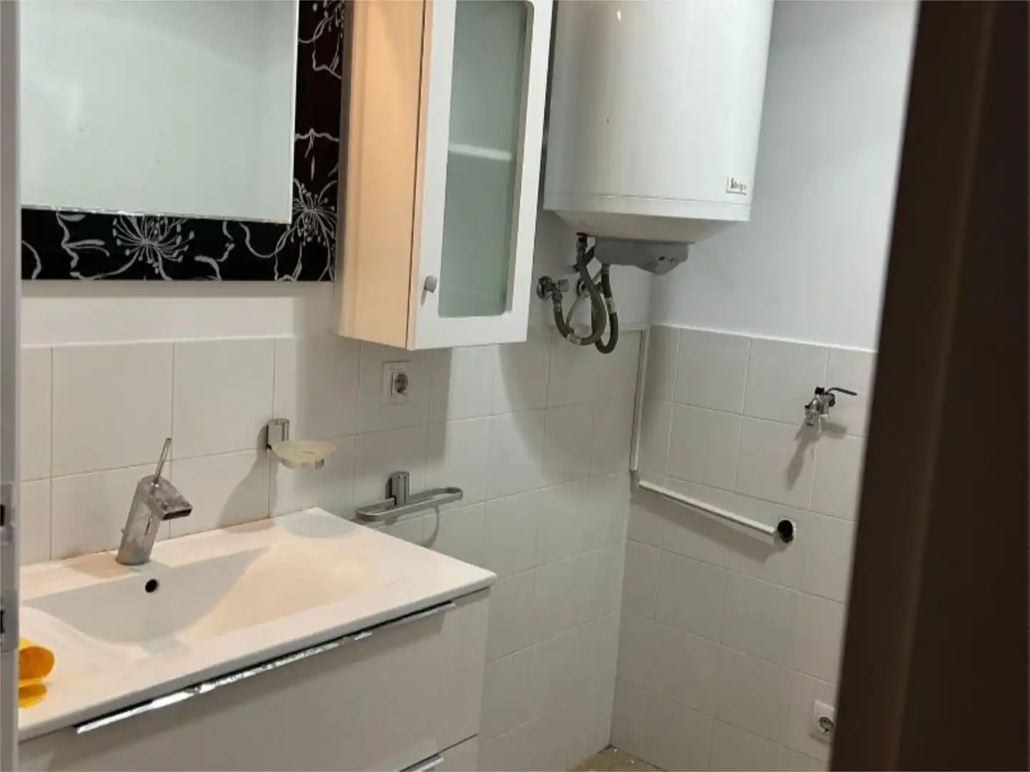 Bany de Apartament en venda en  Lleida Capital amb Terrassa i Balcó