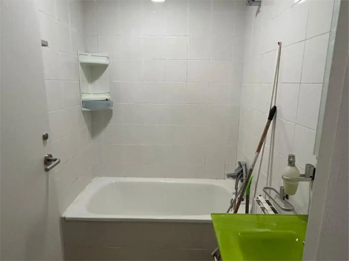 Bany de Apartament en venda en  Lleida Capital amb Terrassa i Balcó