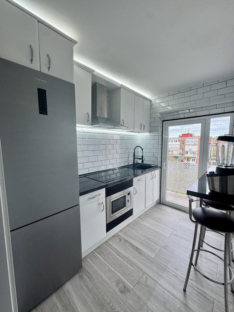 Kitchen of Flat for sale in  Madrid Capital  with Air Conditioner and Balcony