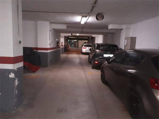 Garaje en Alquiler en El Poble Sec - Parc de Montjuïc