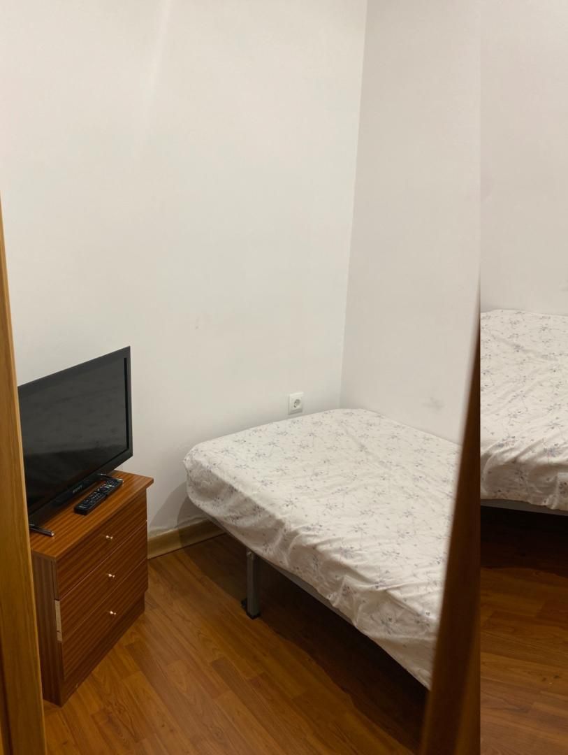 Piso para compartir en Plaza Julio Cortázar, San Isidro Habitación de Piso para compartir en Madrid Capital con Aire acondicionado, Calefacción y Amueblado