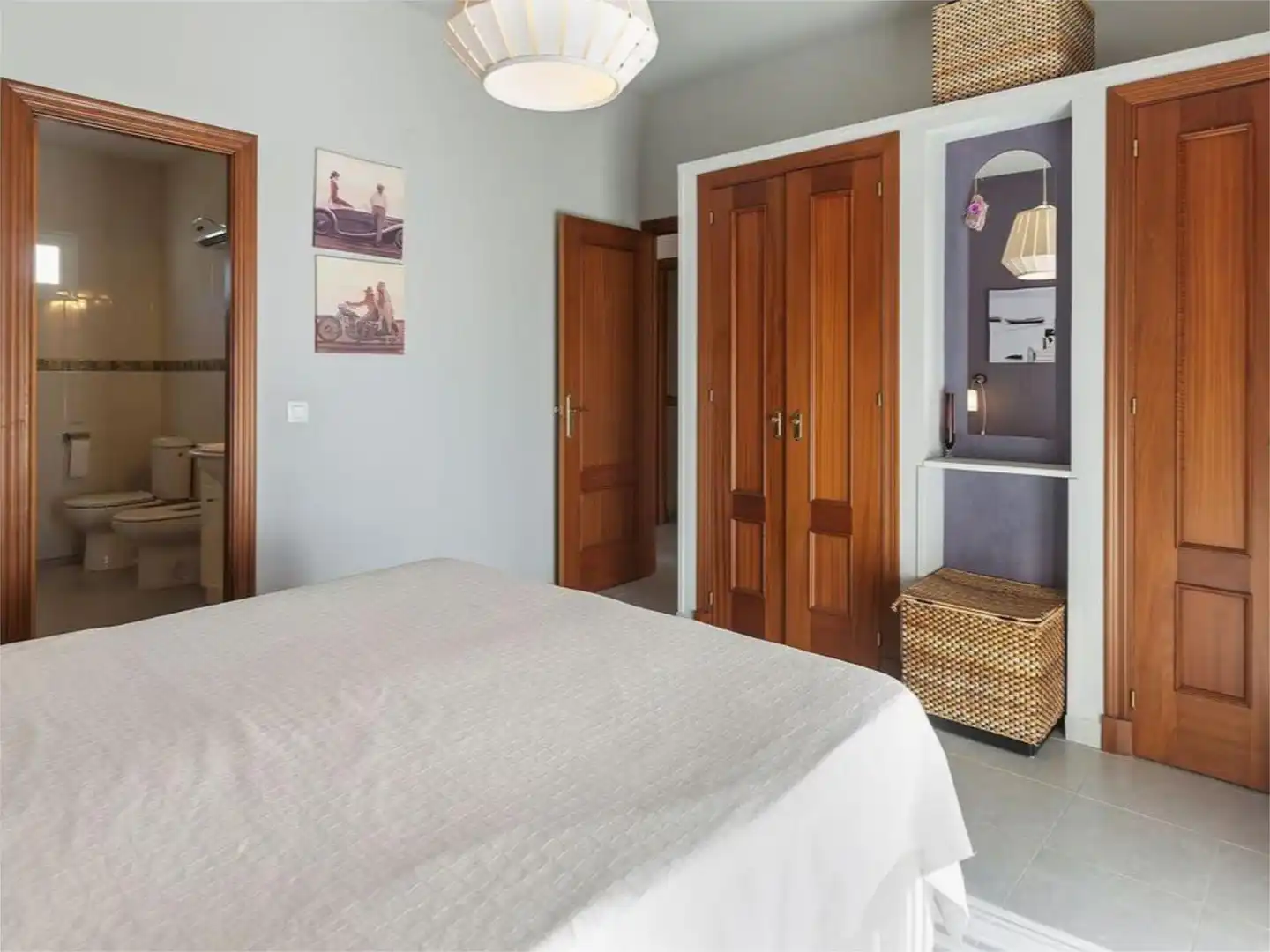 Casa adosada de alquiler en Calle Genil, 15, Las Palmeras - Dehesilla Habitación de Casa adosada de alquiler en Sanlúcar de Barrameda con Aire acondicionado, Calefacción y Jardín privado