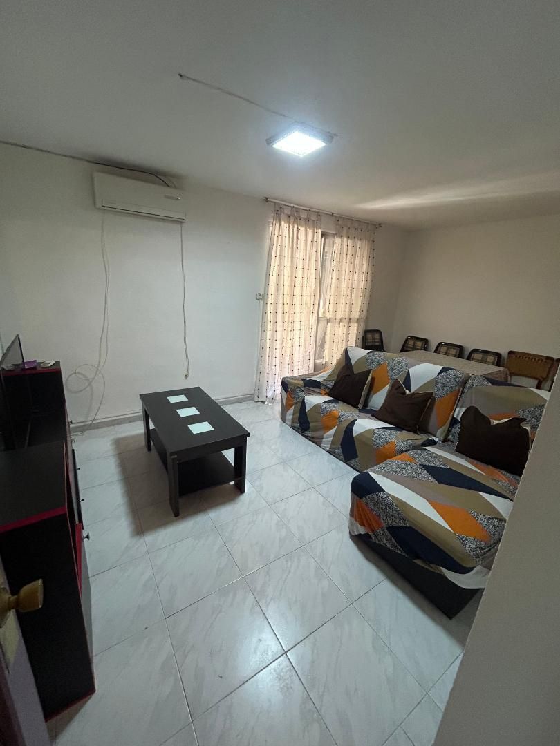 Flat to rent in Calle Santa María del Valle, 1a, El Valle - Universidad