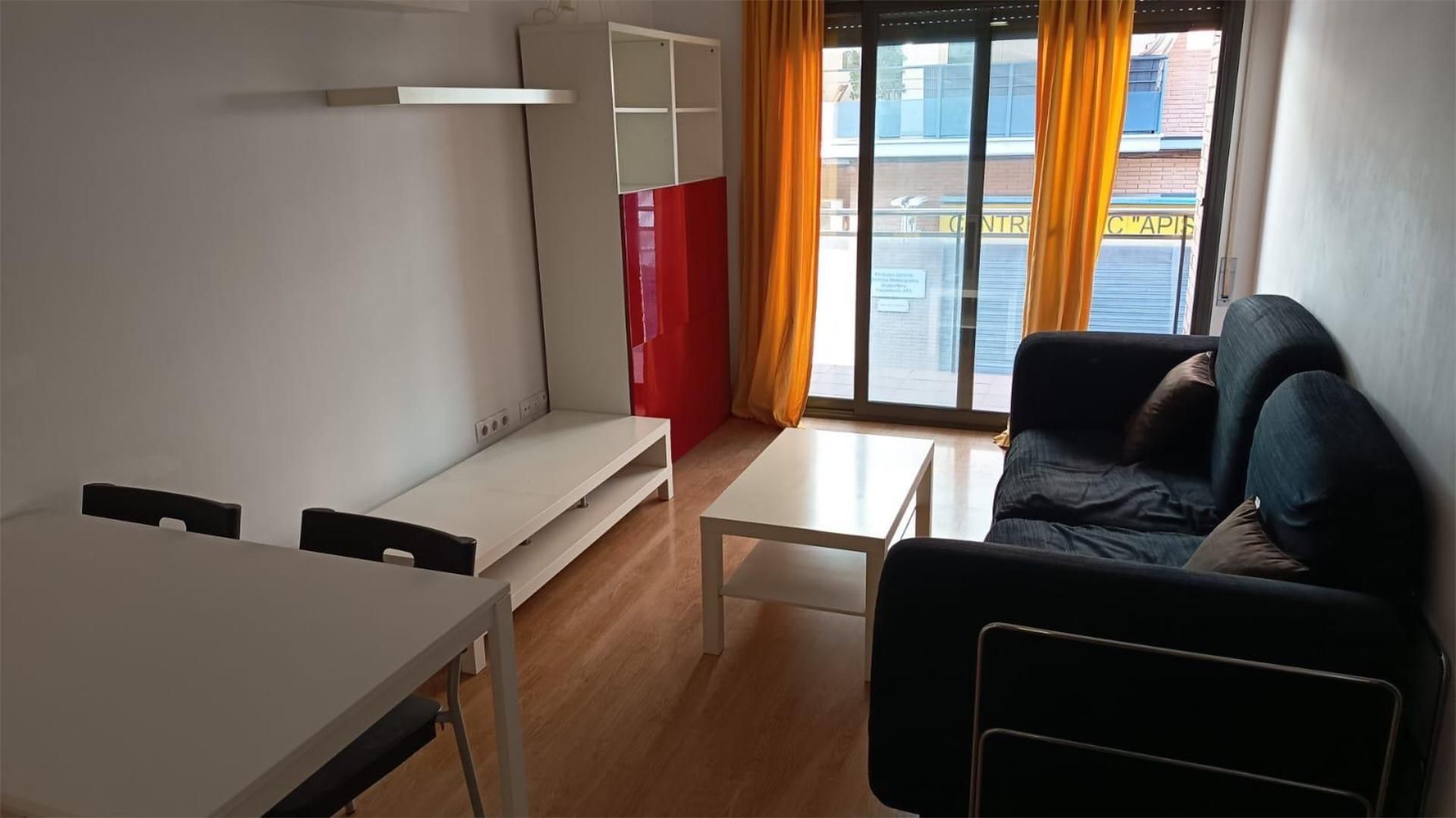 Living room of Flat for sale in Terrassa  with Air Conditioner and Balcony