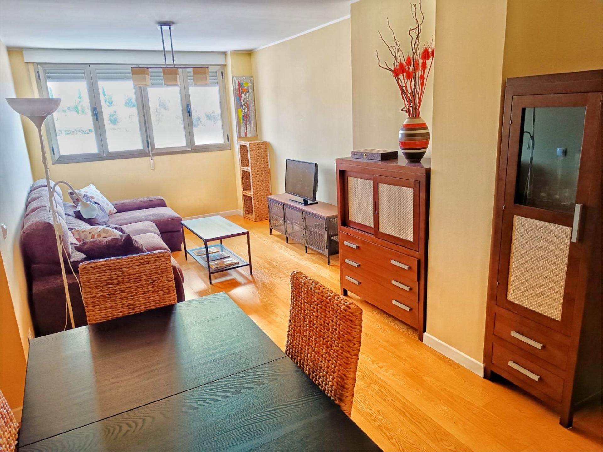 Sala de estar de Piso de alquiler en La Lastrilla  con Calefacción, Parquet y Amueblado