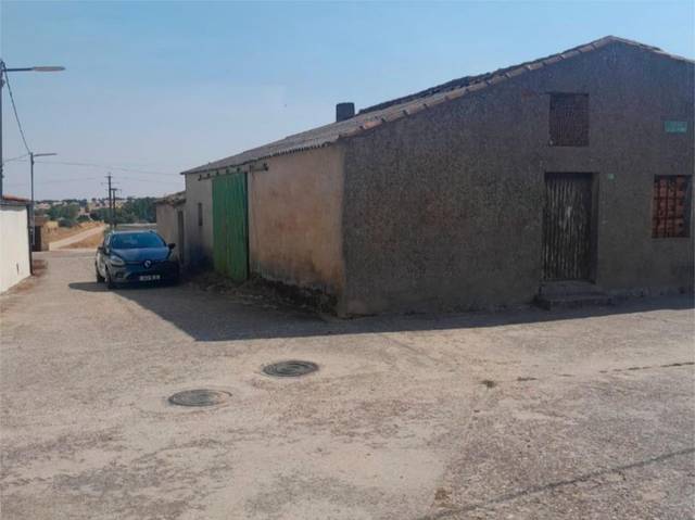 Casa-chalet en Venta en Calle de la Constitucion, 1 en Santa María de Sando