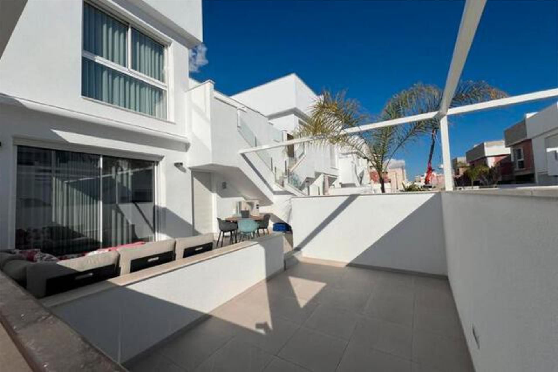 Terrassa de Apartament en venda en Pilar de la Horadada amb Terrassa i Piscina