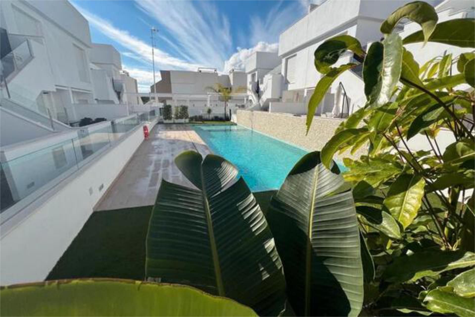 Apartament en venda a Pilar de la Horadada ciudad Vista exterior de Apartament en venda en Pilar de la Horadada amb Terrassa i Piscina