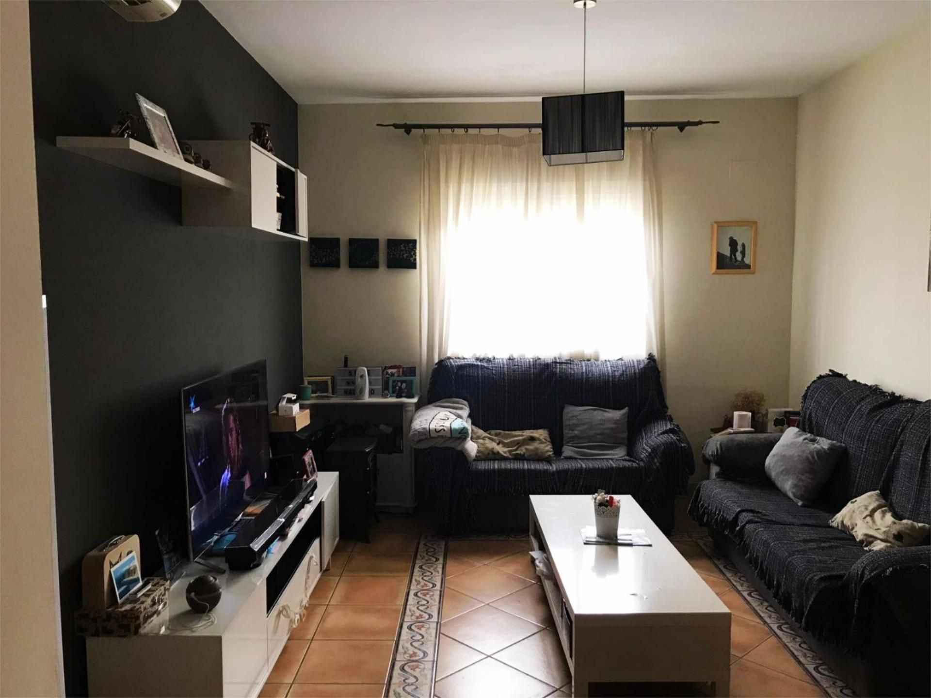 Living room of Single-family semi-detached to rent in Dos Hermanas  with Air Conditioner, Heating and Terrace