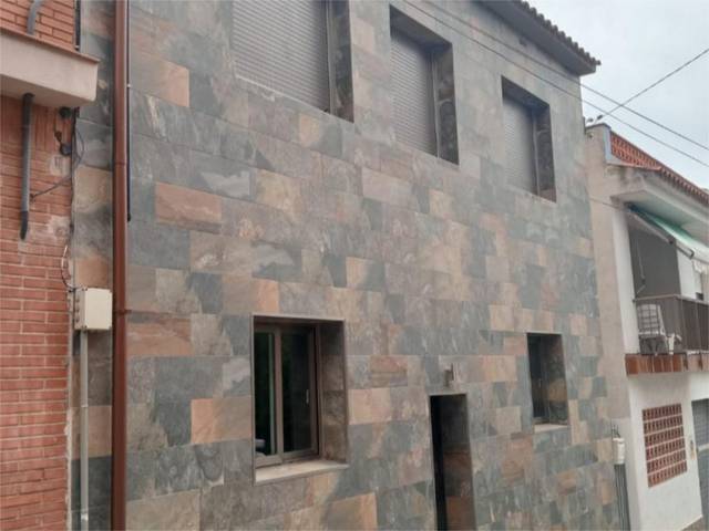 Casa adosada en Alquiler en Carrer Viladomat, 18 en Sant Pere