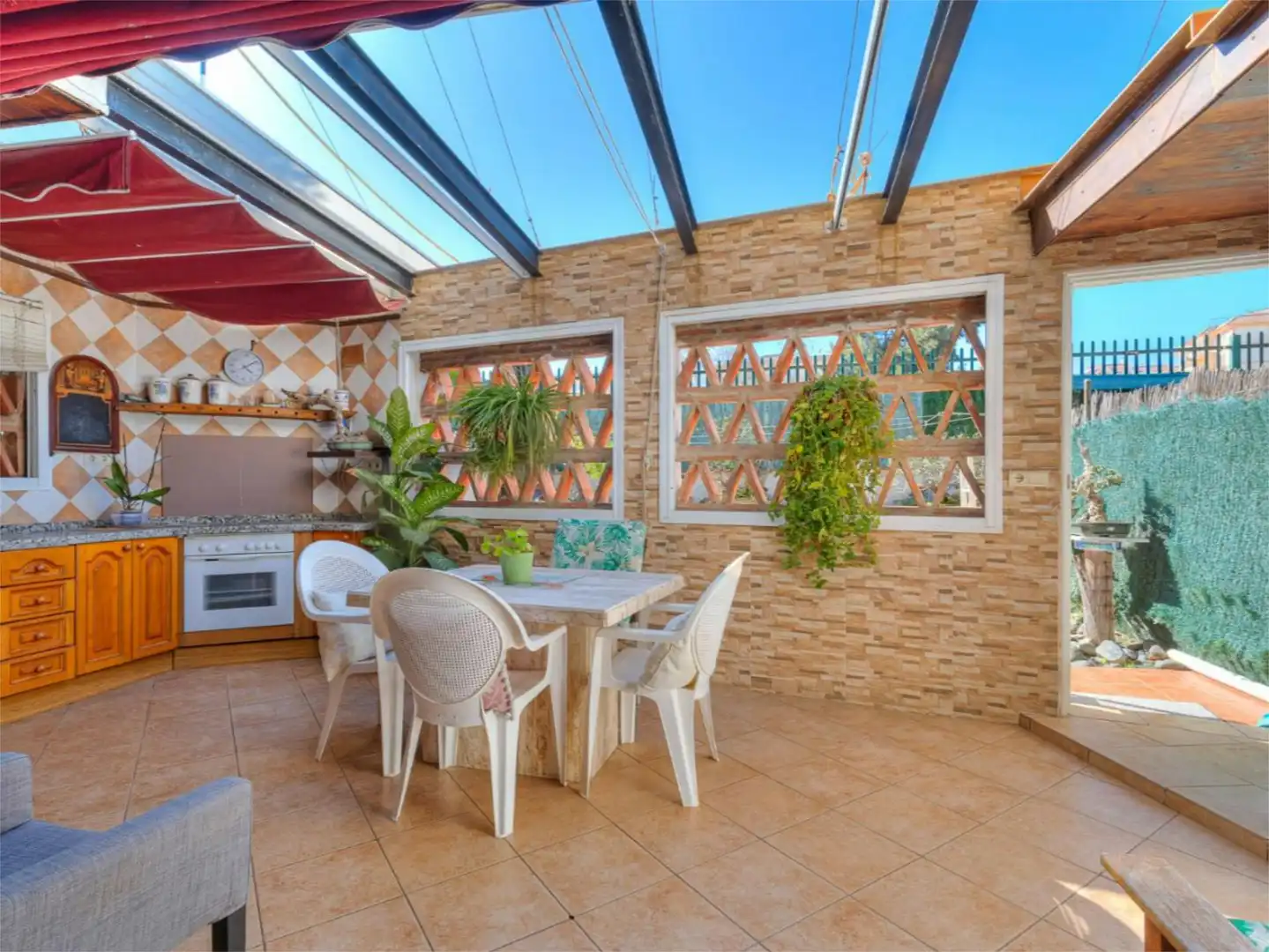 Houses for sale in Calle Monaguillo, 1, Los Boliches Garden of Houses for sale in Fuengirola with Air Conditioner, Private garden and Parquet flooring