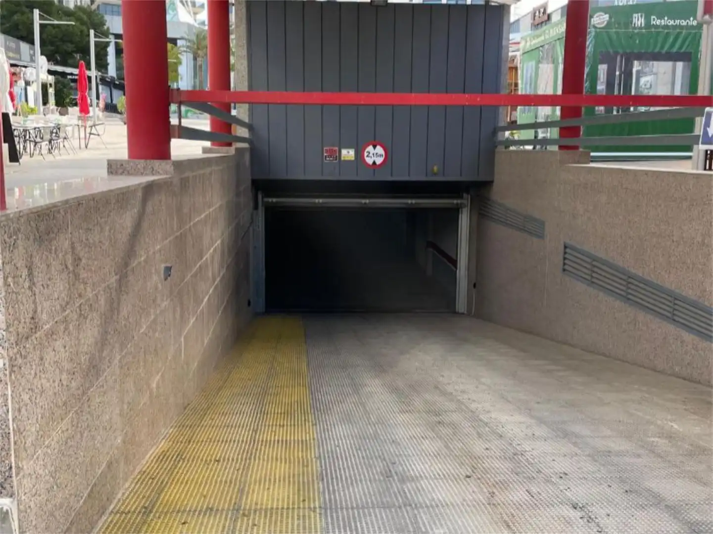 Garage zur Miete in Carrer del Secretario Juan Antonio Baldovi, 14, Playa Poniente Parkplatz von Garage zur Miete in Benidorm