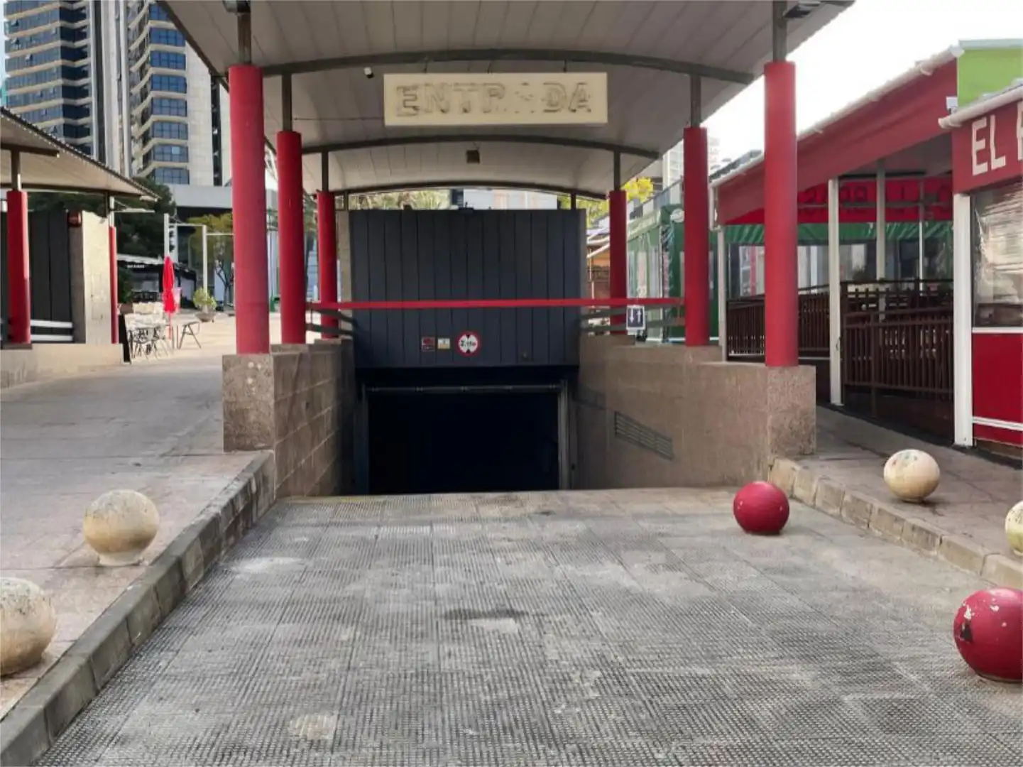 Garage zur Miete in Carrer del Secretario Juan Antonio Baldovi, 14, Playa Poniente Garage zur Miete in Benidorm