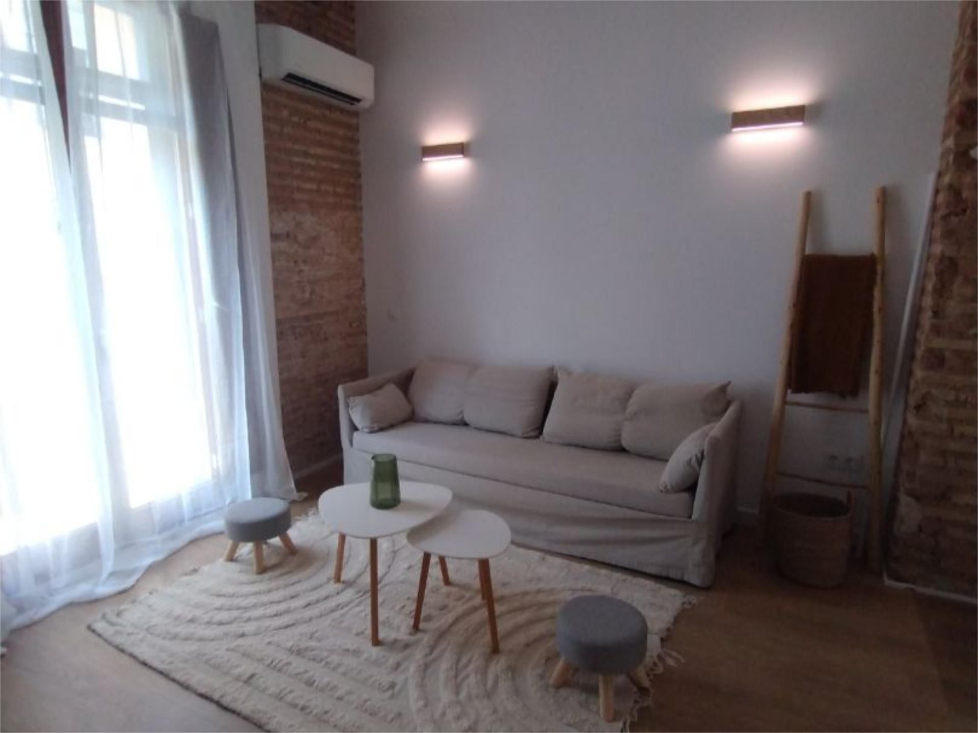 Living room of Flat to rent in  Valencia Capital  with Air Conditioner, Parquet flooring and Furnished