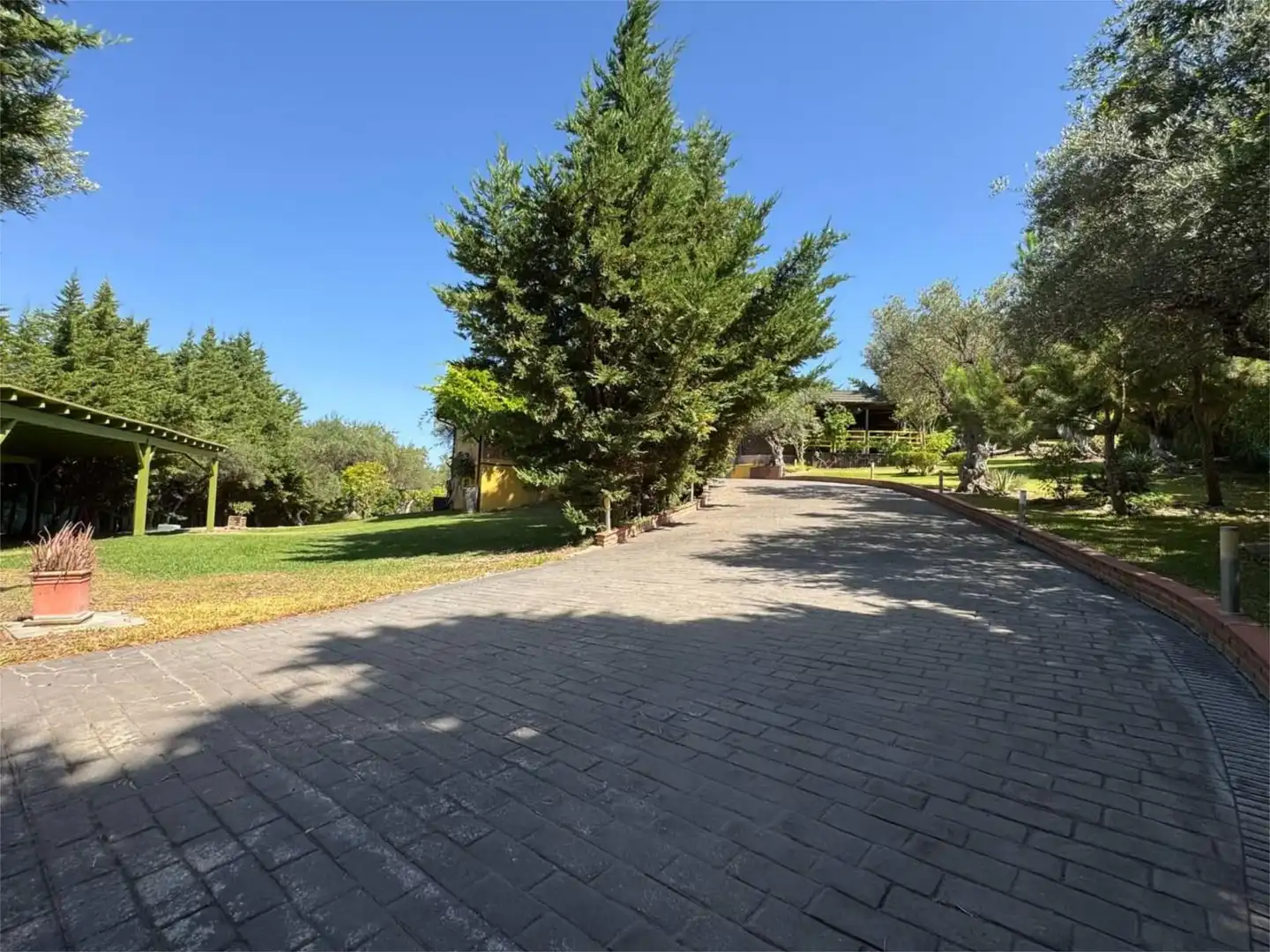 Country homes for sale in Calle Valdescoba, 1, Monda Exterior view of Country homes for sale in Monda with Air Conditioner, Terrace and Swimming Pool