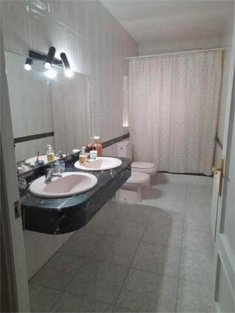 Bathroom of Single-family semi-detached for sale in Fernán Caballero